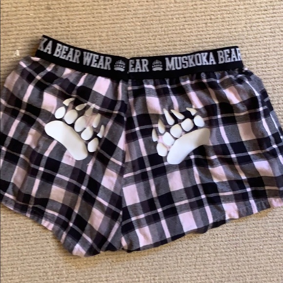 Booty shorts - Picture 2 of 2